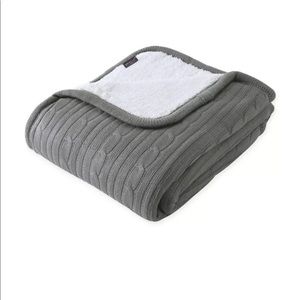 Brielle Cable Knit Reversible Throw Blanket